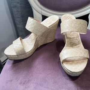 Schutz basket weave wedge size 8.5